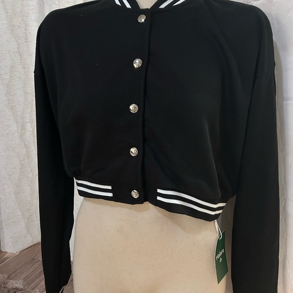 HALARA Black Button-Up Crop Bomber Varsity Jacket Striped Ribbed Trim LARGE NWT - Picture 4 of 8